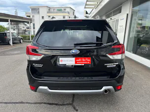 Subaru Forester Station 2.0i e-Boxer Luxury