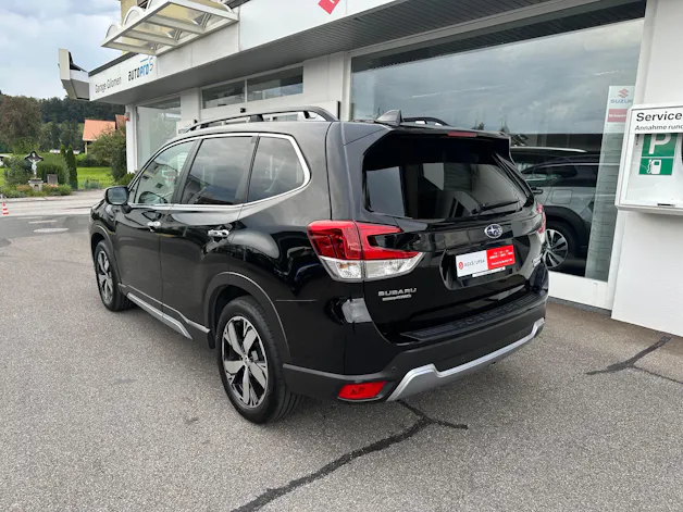 Subaru Forester Station 2.0i e-Boxer Luxury