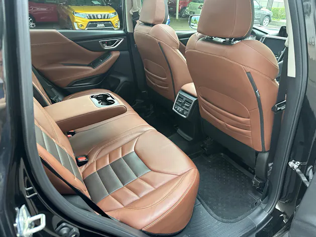 Subaru Forester Station 2.0i e-Boxer Luxury
