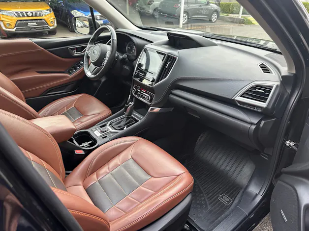 Subaru Forester Station 2.0i e-Boxer Luxury