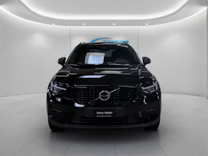 VOLVO XC40 2.0 B3 MH Plus Dark