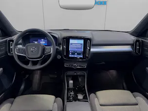 VOLVO XC40 2.0 B3 MH Plus Dark