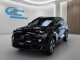 VOLVO XC40 2.0 B3 MH Plus Dark
