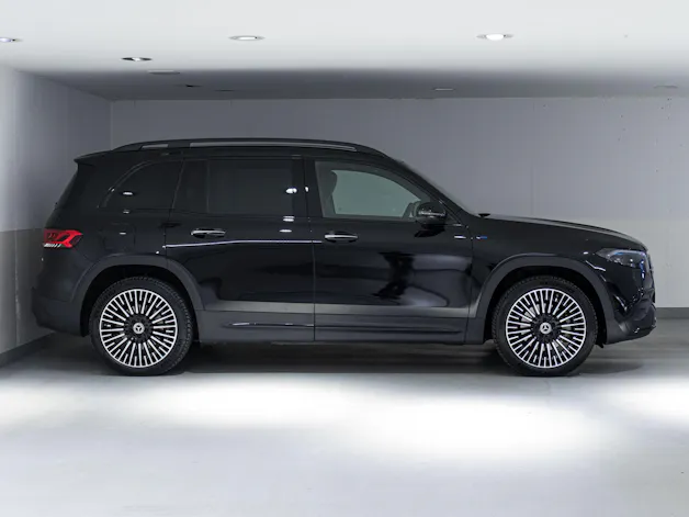 MERCEDES-BENZ EQB 300 4MATIC