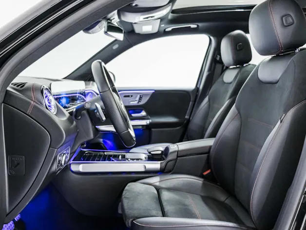 MERCEDES-BENZ EQB 300 4MATIC