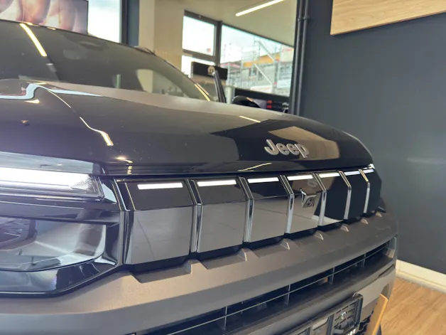 JEEP Avenger 1.2 MHEV 85th Anniversary 4xe