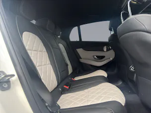 MERCEDES-BENZ 300 AMG Line 4m