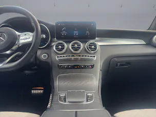 MERCEDES-BENZ 300 AMG Line 4m