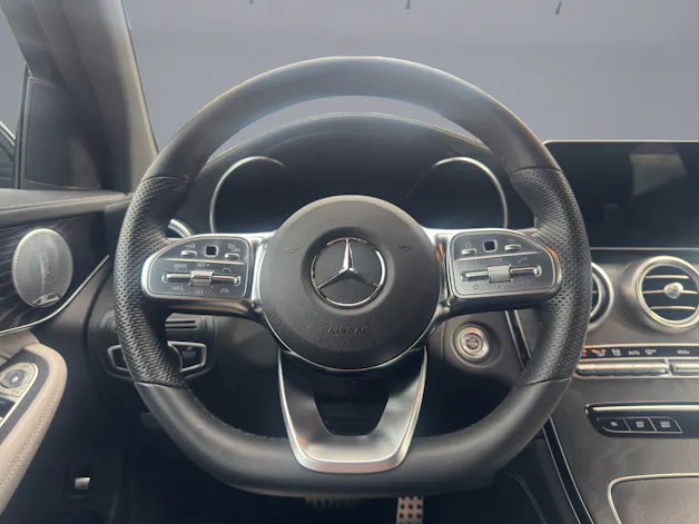 MERCEDES-BENZ 300 AMG Line 4m