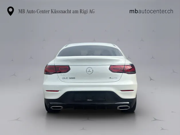 MERCEDES-BENZ 300 AMG Line 4m
