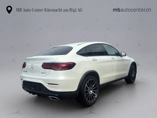 MERCEDES-BENZ 300 AMG Line 4m