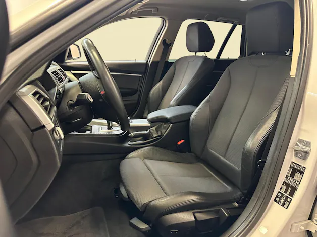 BMW 3er Reihe F31 Touring 320i xDrive