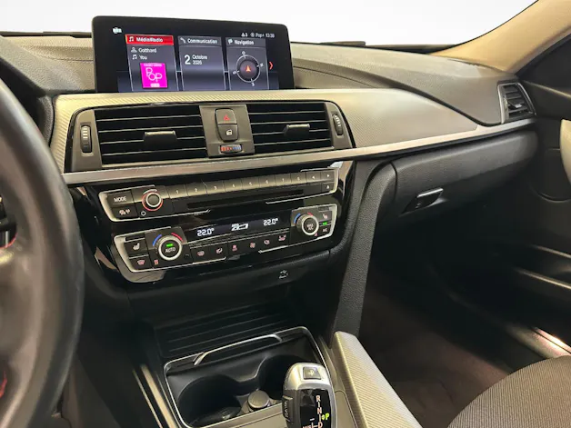 BMW 3er Reihe F31 Touring 320i xDrive