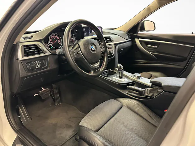 BMW 3er Reihe F31 Touring 320i xDrive
