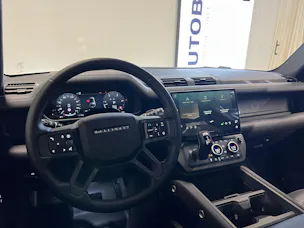 Land Rover Defender 130 3.0 D I6 350 X-Dynamic HSE