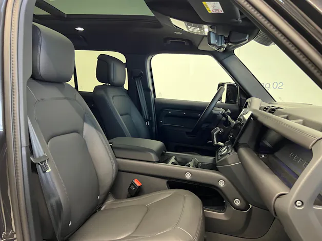 Land Rover Defender 130 3.0 D I6 350 X-Dynamic HSE