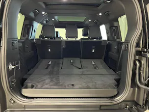 Land Rover Defender 130 3.0 D I6 350 X-Dynamic HSE