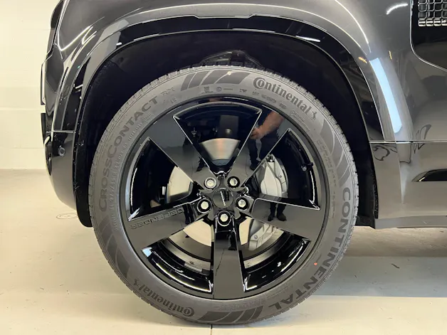 Land Rover Defender 130 3.0 D I6 350 X-Dynamic HSE