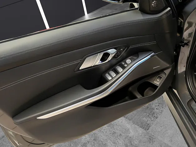 BMW 3er Reihe G21 Touring M340i xDrive M Sport Pro Panorama-Glasdach Anhängerkupplung