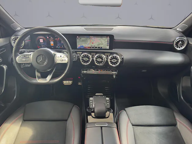 MERCEDES-BENZ A-Klasse W177 A 220 AMG Line 4m