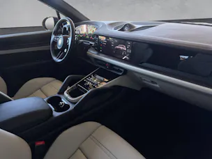 PORSCHE Cayenne S E-Hybrid Black Edition