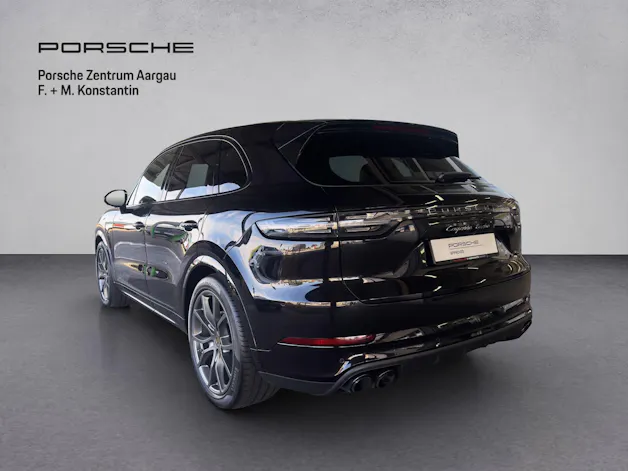 PORSCHE Cayenne Turbo