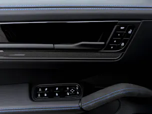 PORSCHE Cayenne GTS Coupé