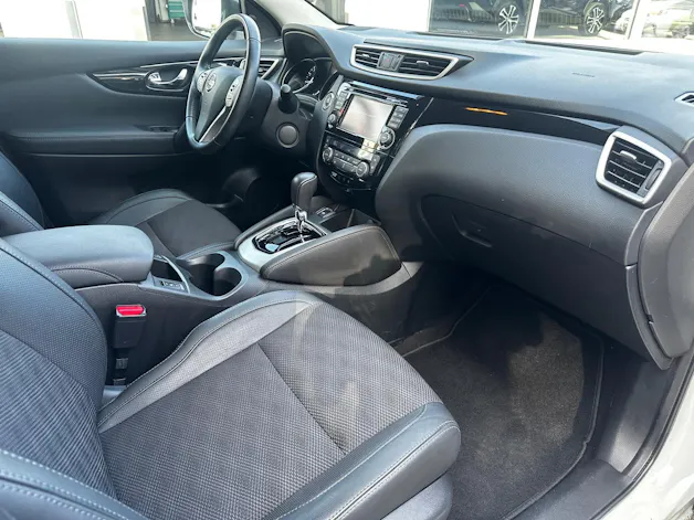 NISSAN Qashqai 1.2 DIG-T Acenta