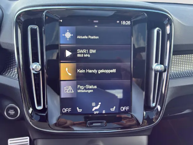 VOLVO XC40 2.0 T4 R-Design AWD
