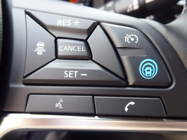 NISSAN Juke 1.6 Hybrid N-Design