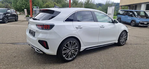 Kia Ceed 1.5 T-GDi GT-Line Edition
