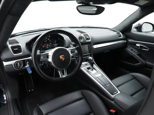 PORSCHE Cayman GTS