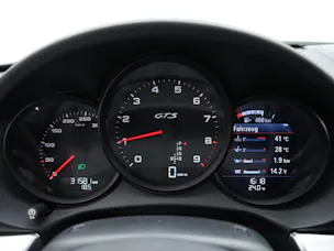 PORSCHE Cayman GTS