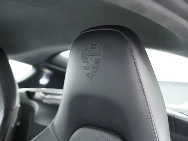 PORSCHE Cayman GTS