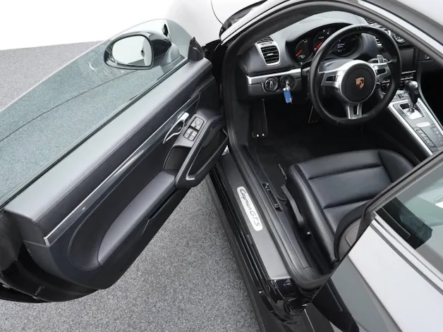 PORSCHE Cayman GTS