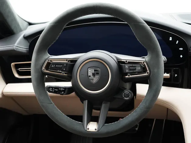 PORSCHE Taycan Turbo Cross Turismo