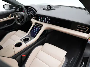 PORSCHE Taycan Turbo Cross Turismo