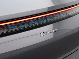PORSCHE Taycan Turbo Cross Turismo