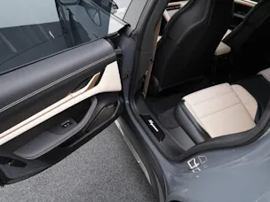 PORSCHE Taycan Turbo Cross Turismo