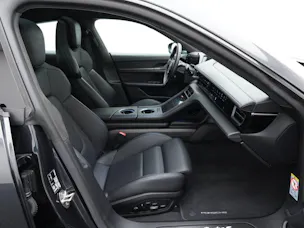 PORSCHE Taycan Turbo S