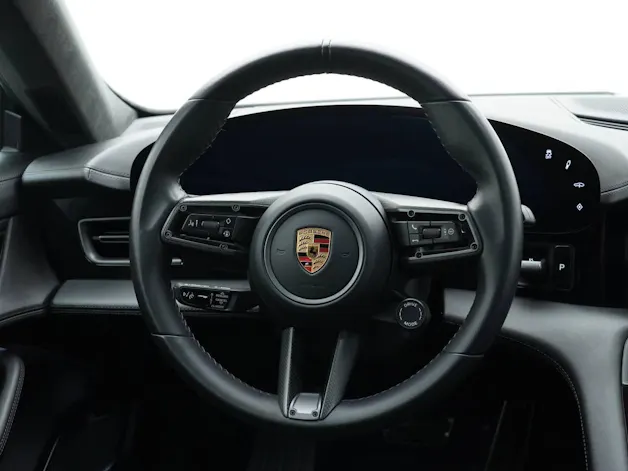 PORSCHE Taycan Turbo S