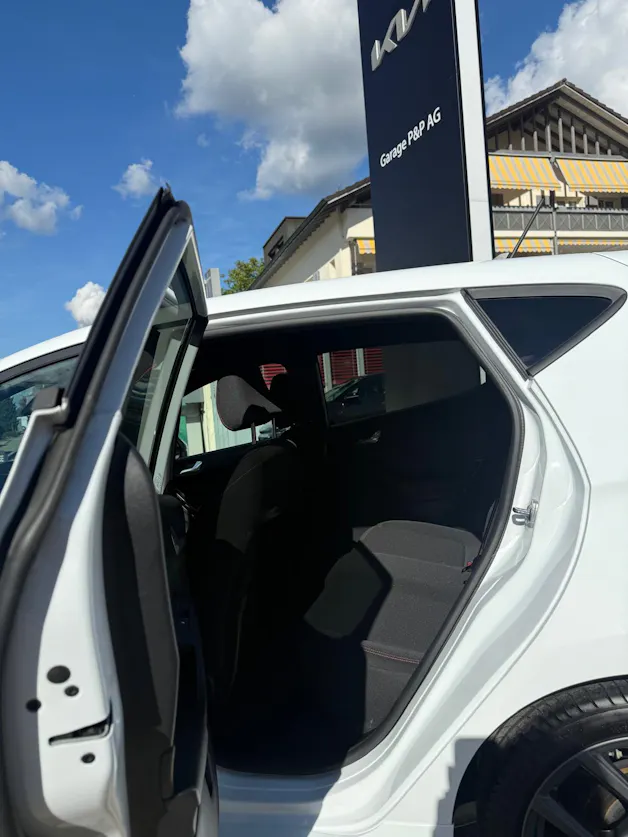 FORD Fiesta 1.0 EcoB Hybrid ST-Line