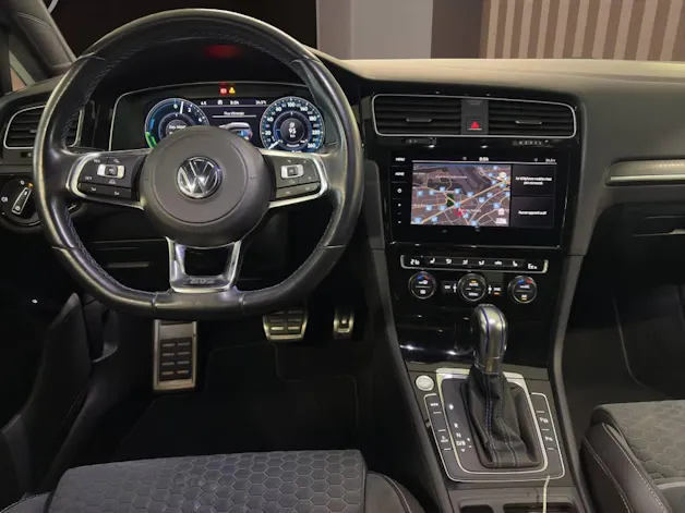 VW Golf 1.4 TSI GTE DSG