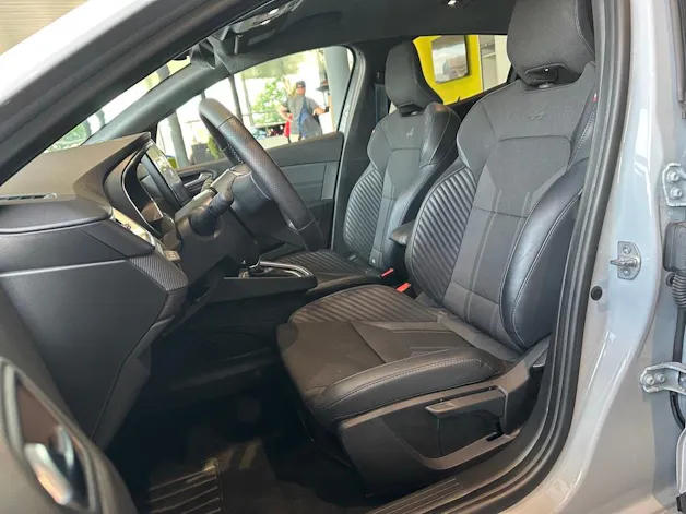 RENAULT Clio 1.6 E-Tech Esprit Alpine