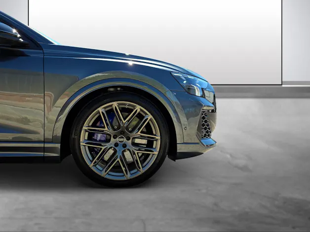 AUDI RSQ8 performance quattro