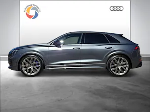 AUDI RSQ8 performance quattro