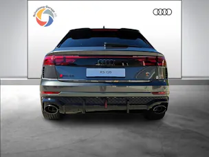 AUDI RSQ8 performance quattro