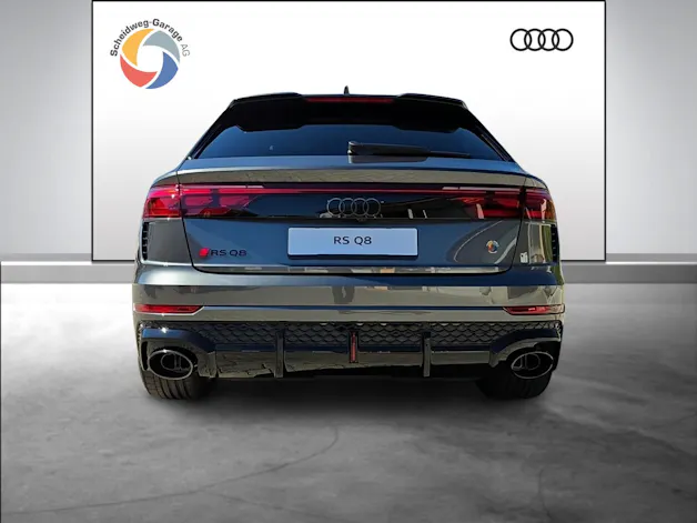 AUDI RSQ8 performance quattro