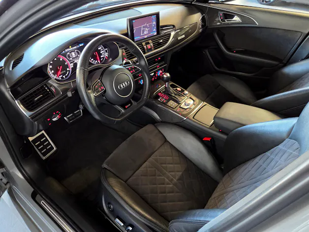 AUDI RS6 Avant 4.0 V8 TFSI perform. qu. T-Tr.