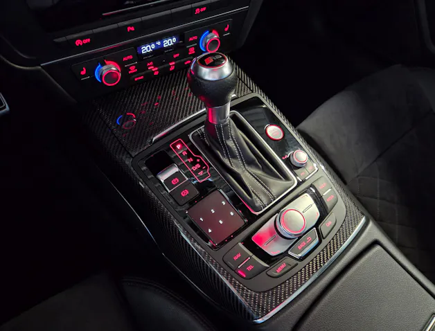 AUDI RS6 Avant 4.0 V8 TFSI perform. qu. T-Tr.